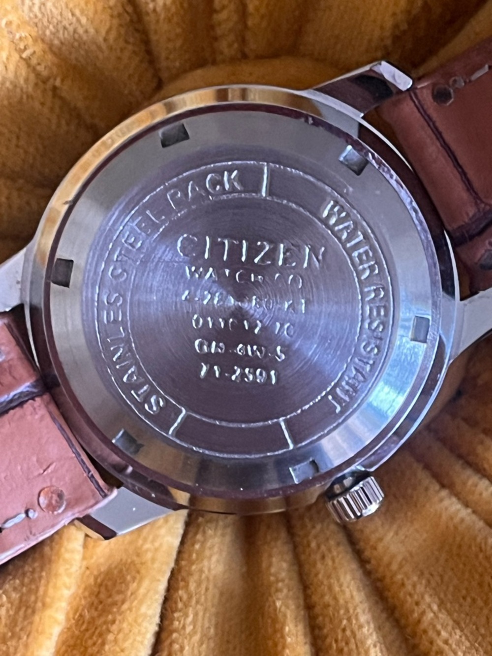 Beautiful Mens Citizen Automatic Wristwatch - Picture 8 of 9